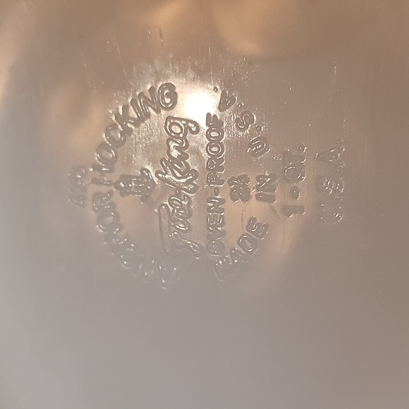 Anchor Hocking 1QT Fire King Casserole Dish - Picture 4 of 4